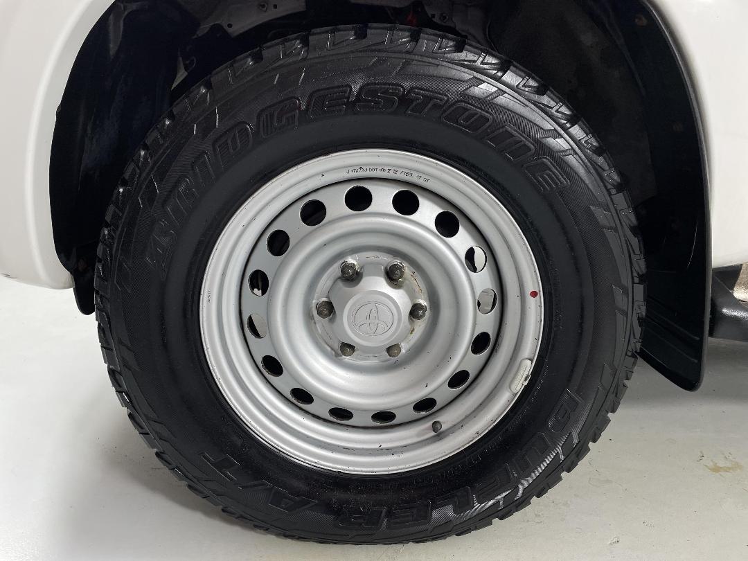 Photo '10' of Toyota Hilux