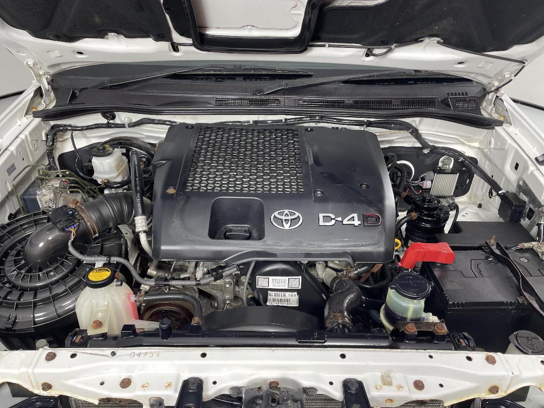 Photo '13' of Toyota Hilux