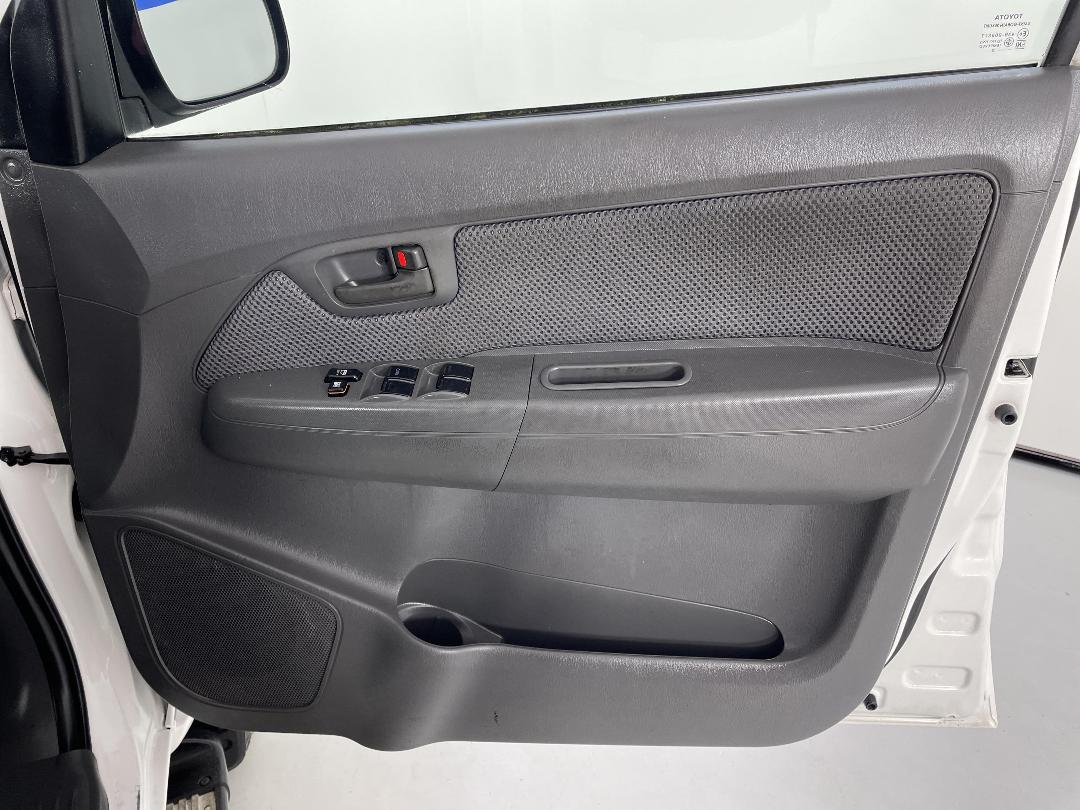 Photo '15' of Toyota Hilux