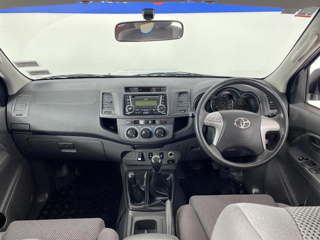 Photo '17' of Toyota Hilux