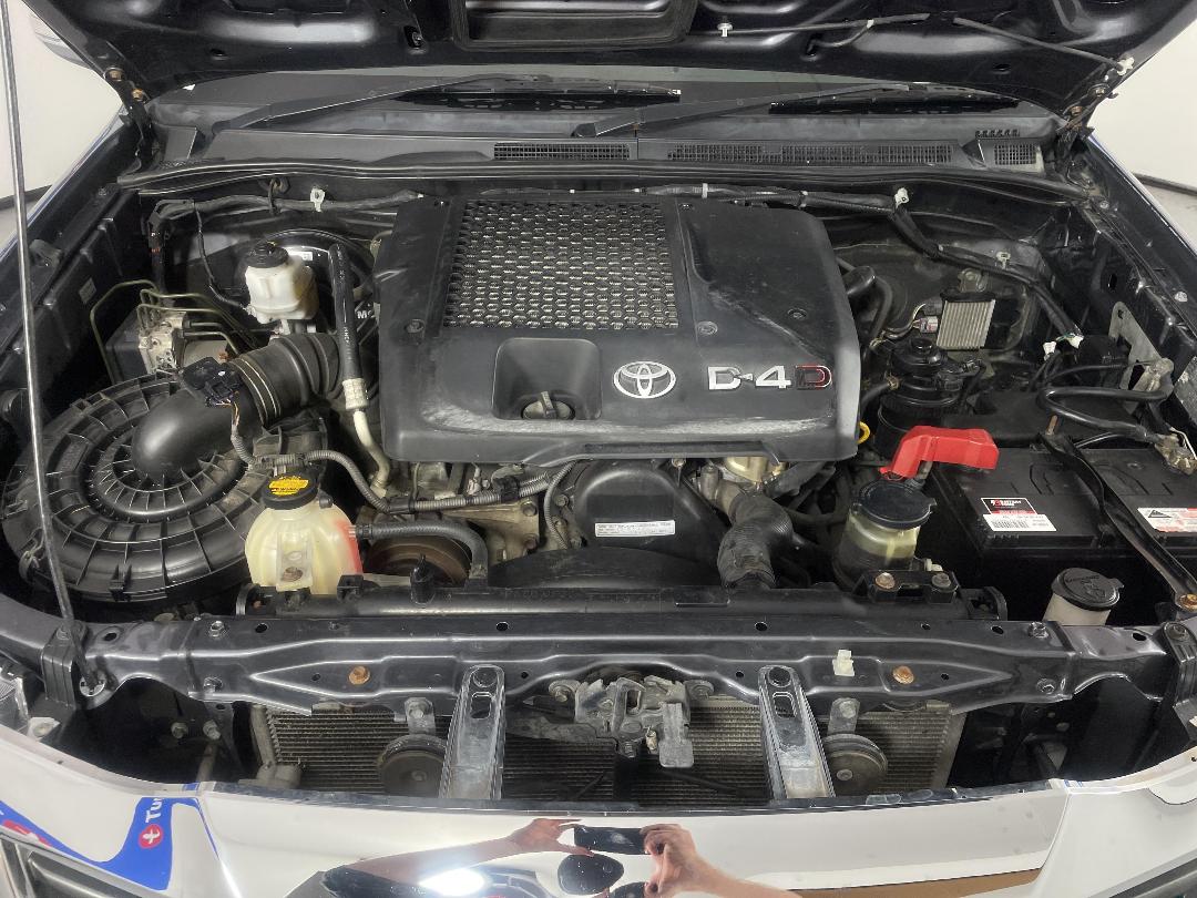 Photo '13' of Toyota Hilux