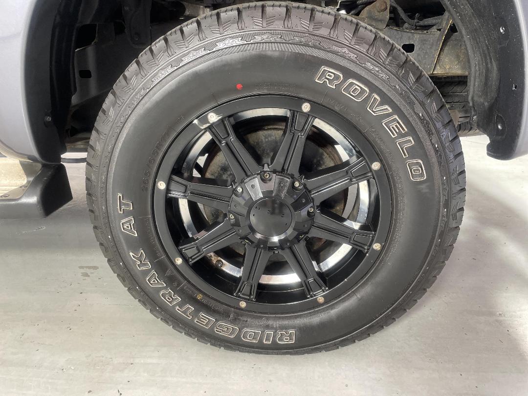 Photo '11' of Toyota Hilux