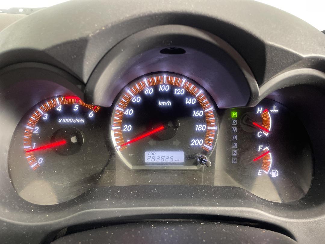 Photo '20' of Toyota Hilux