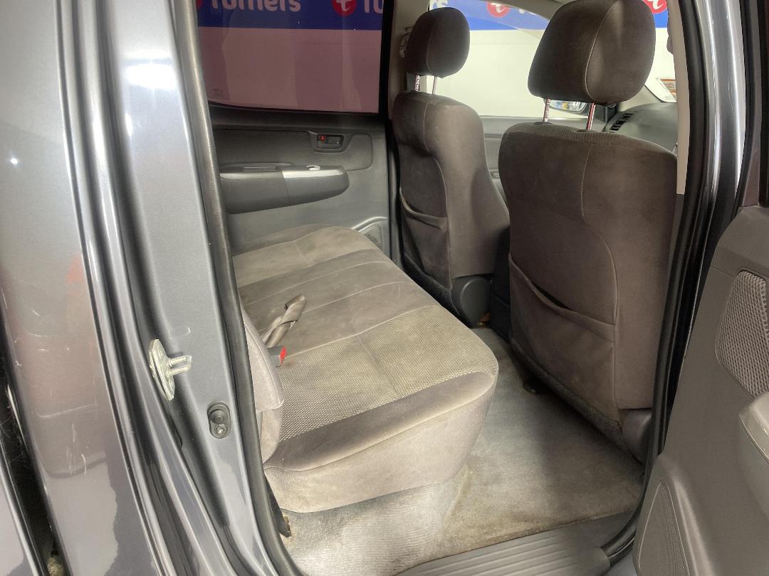 Photo '19' of Toyota Hilux