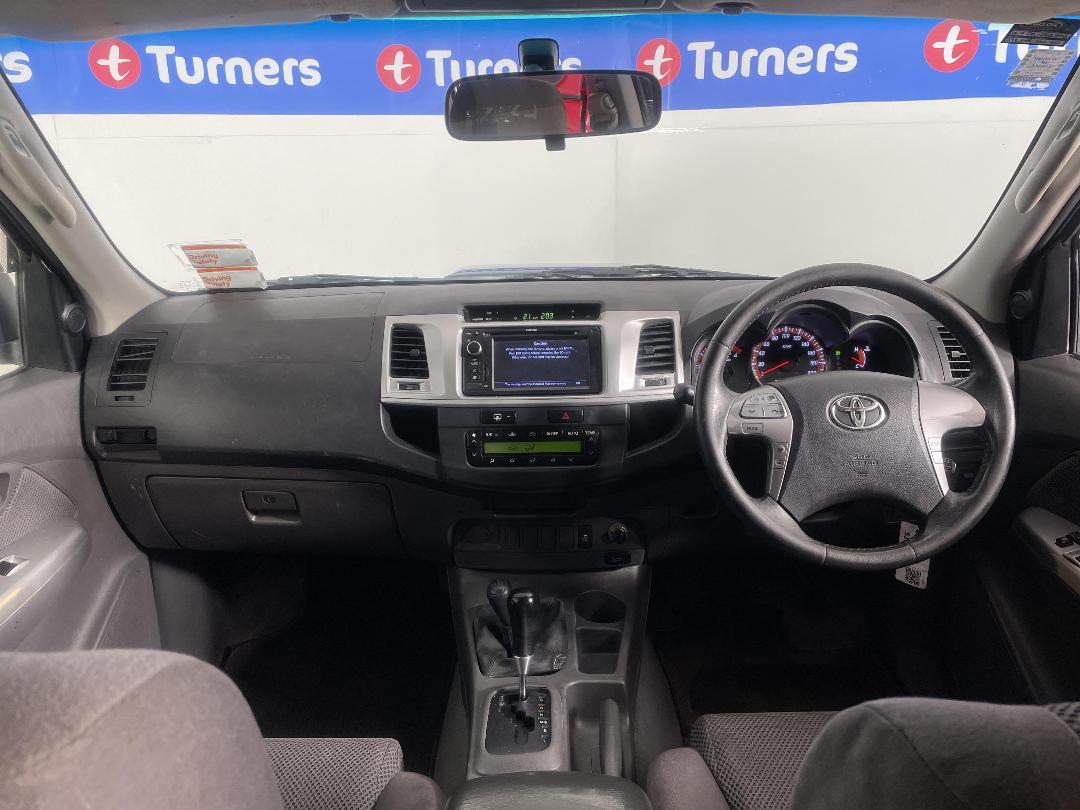 Photo '16' of Toyota Hilux