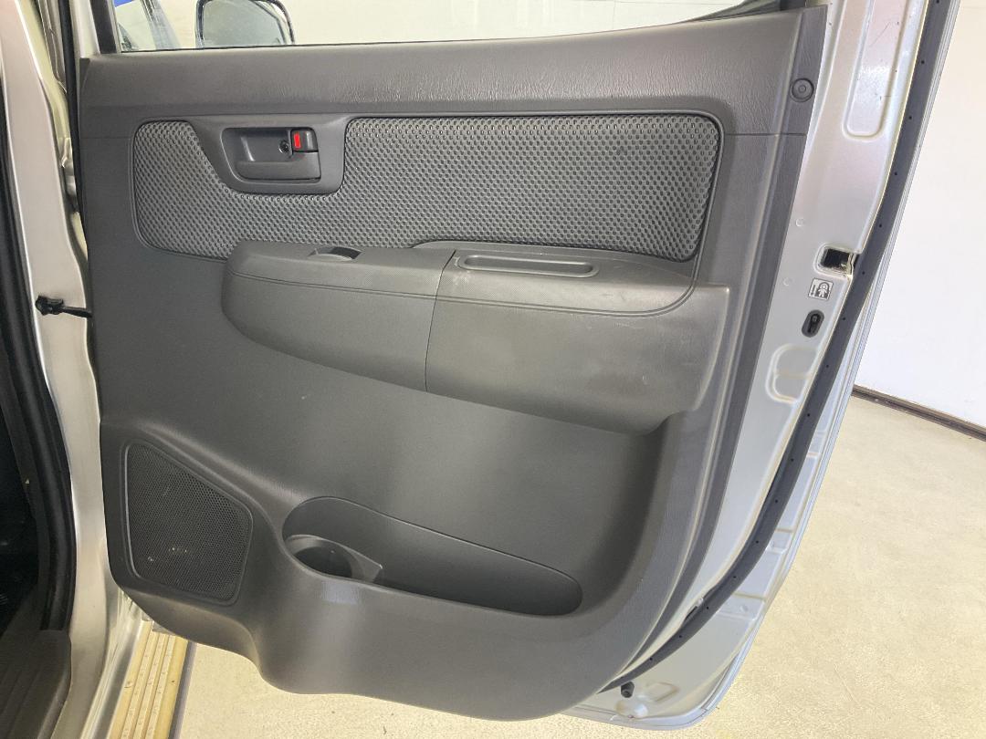 Photo '19' of Toyota Hilux