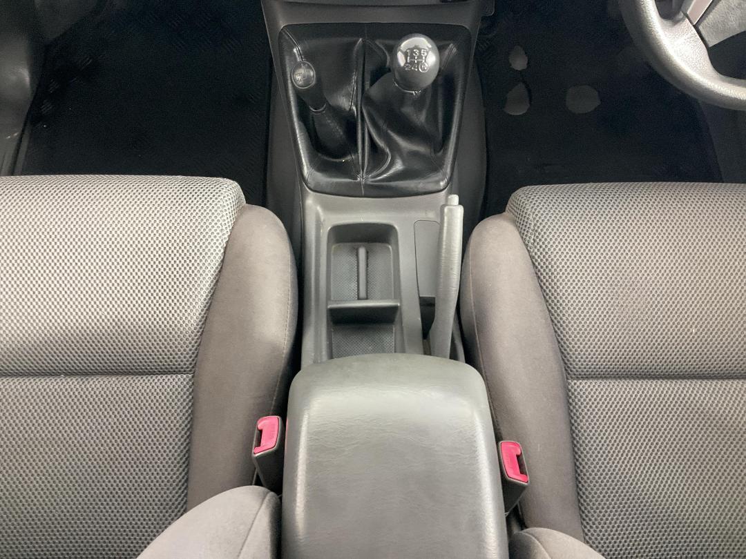 Photo '18' of Toyota Hilux