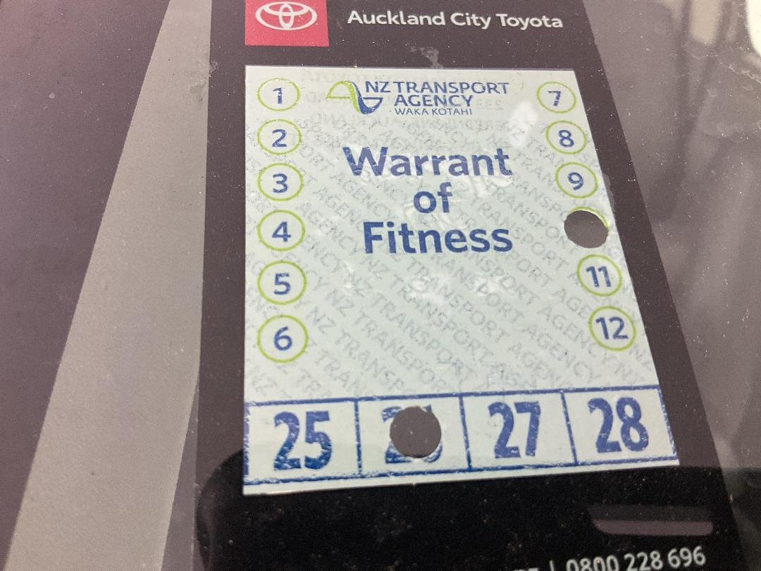 Photo '23' of Toyota Hilux