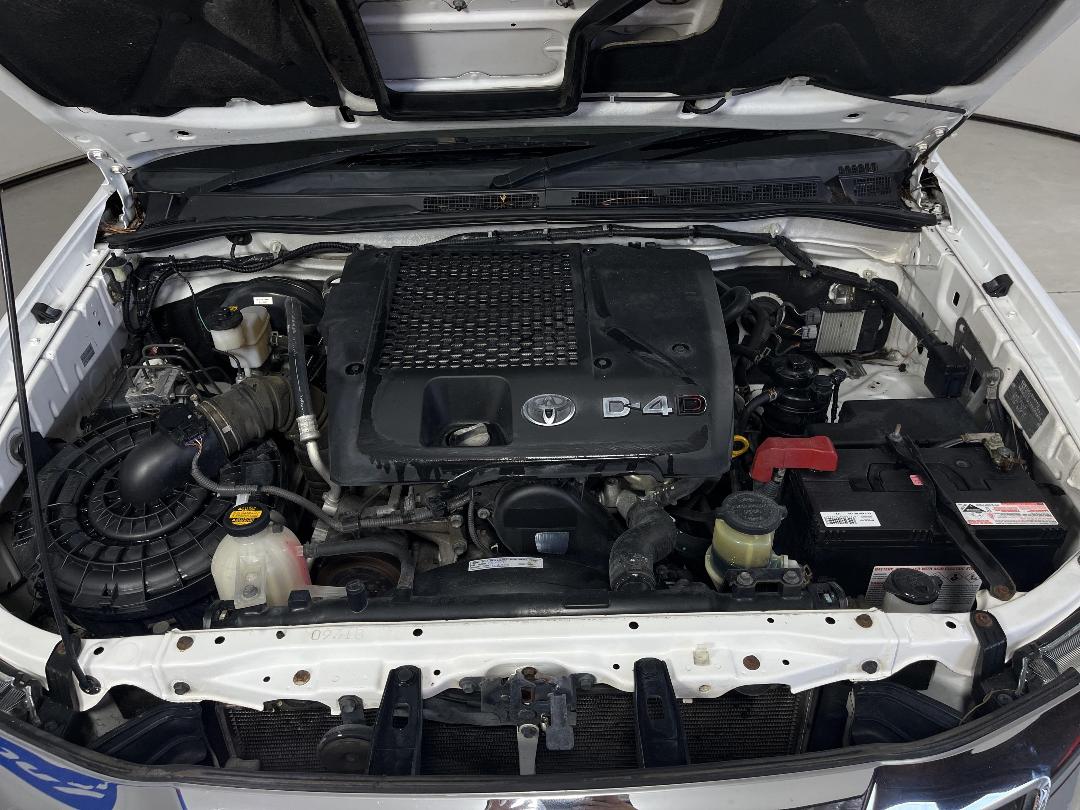 Photo '13' of Toyota Hilux