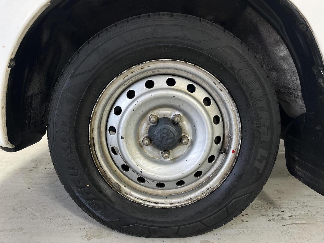 Photo '10' of Toyota Hilux