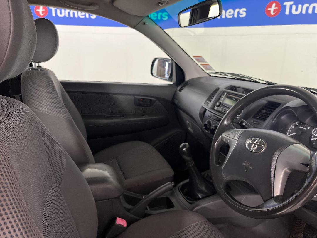 Photo '16' of Toyota Hilux