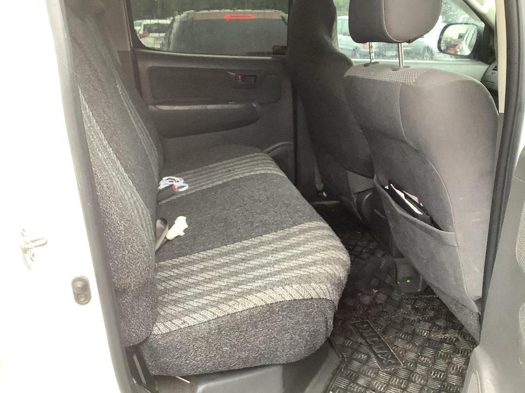 Photo '12' of Toyota Hilux TD DC