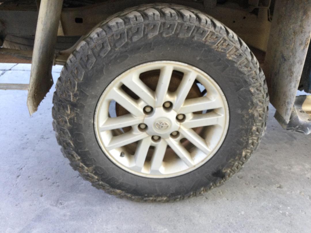 Photo '16' of Toyota Hilux SR5 TD DC Photo '16' of Toyota Hilux SR5 TD DC