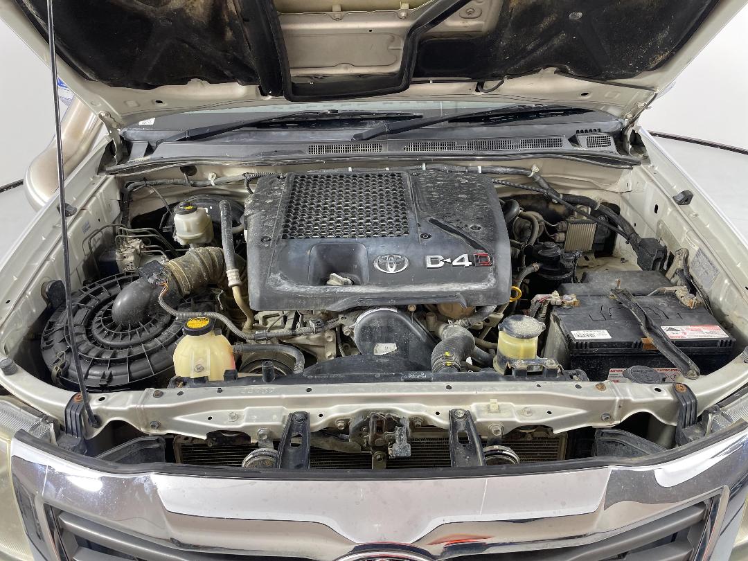 Photo '13' of Toyota Hilux