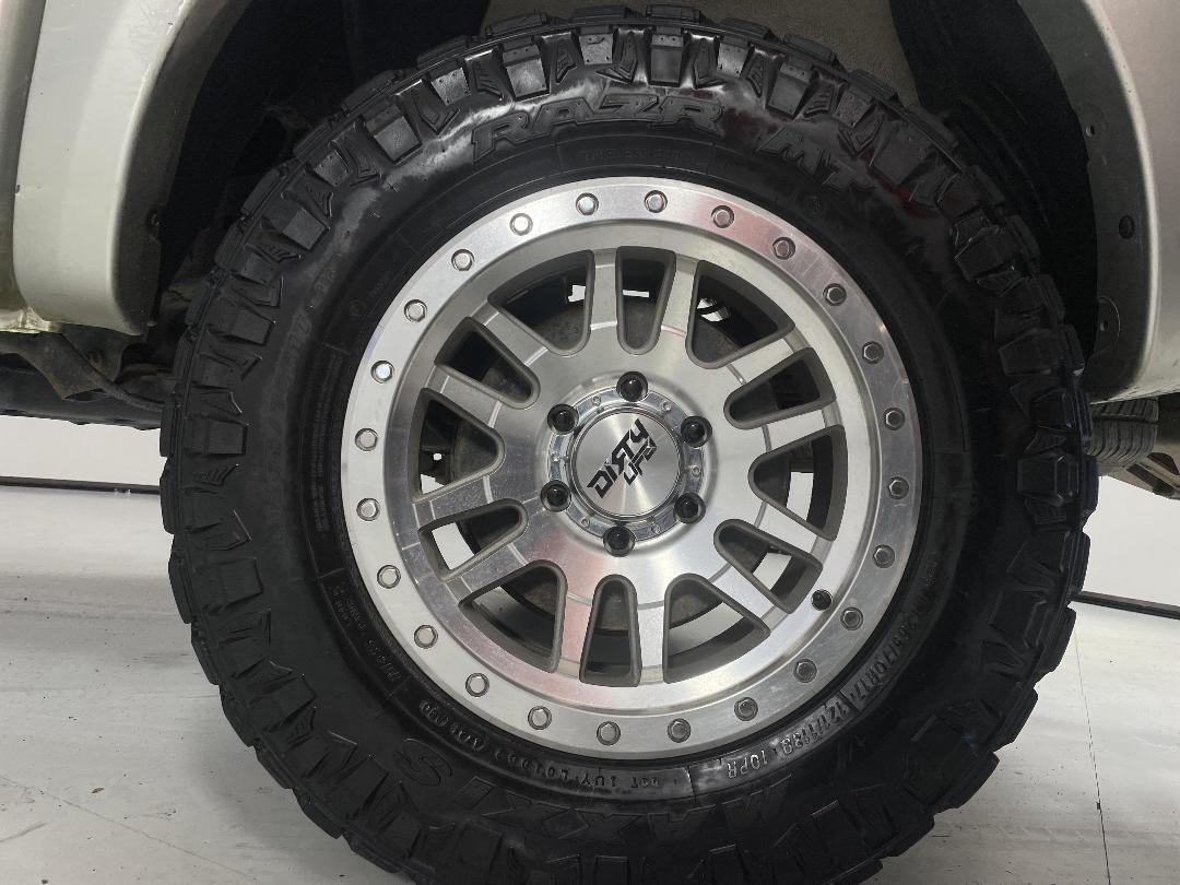 Photo '11' of Toyota Hilux