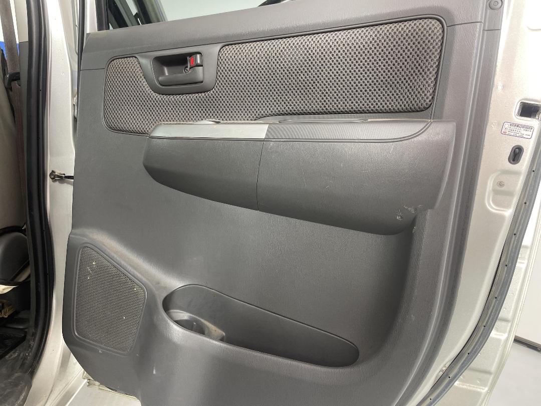 Photo '19' of Toyota Hilux