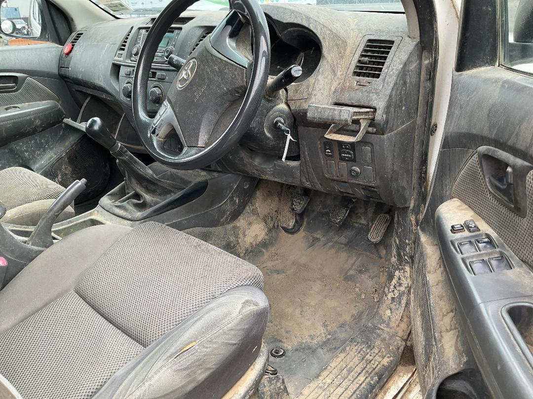 Photo '10' of Toyota Hilux TD DC