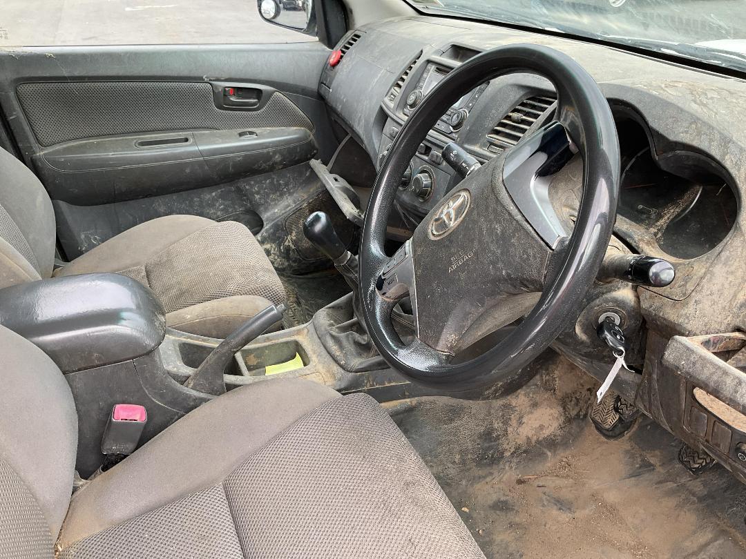 Photo '12' of Toyota Hilux TD DC