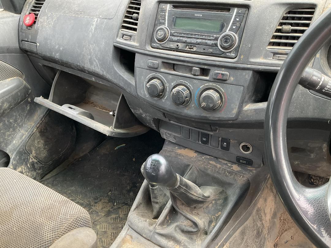 Photo '11' of Toyota Hilux TD DC