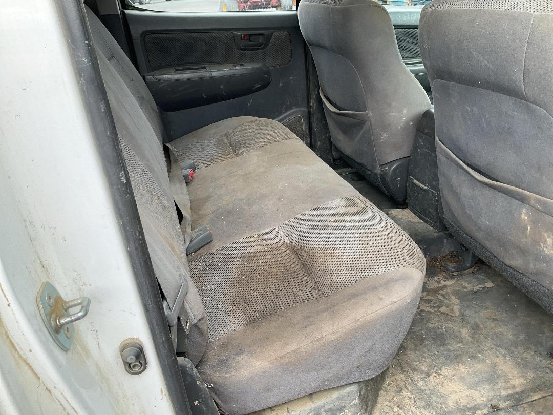 Photo '14' of Toyota Hilux TD DC