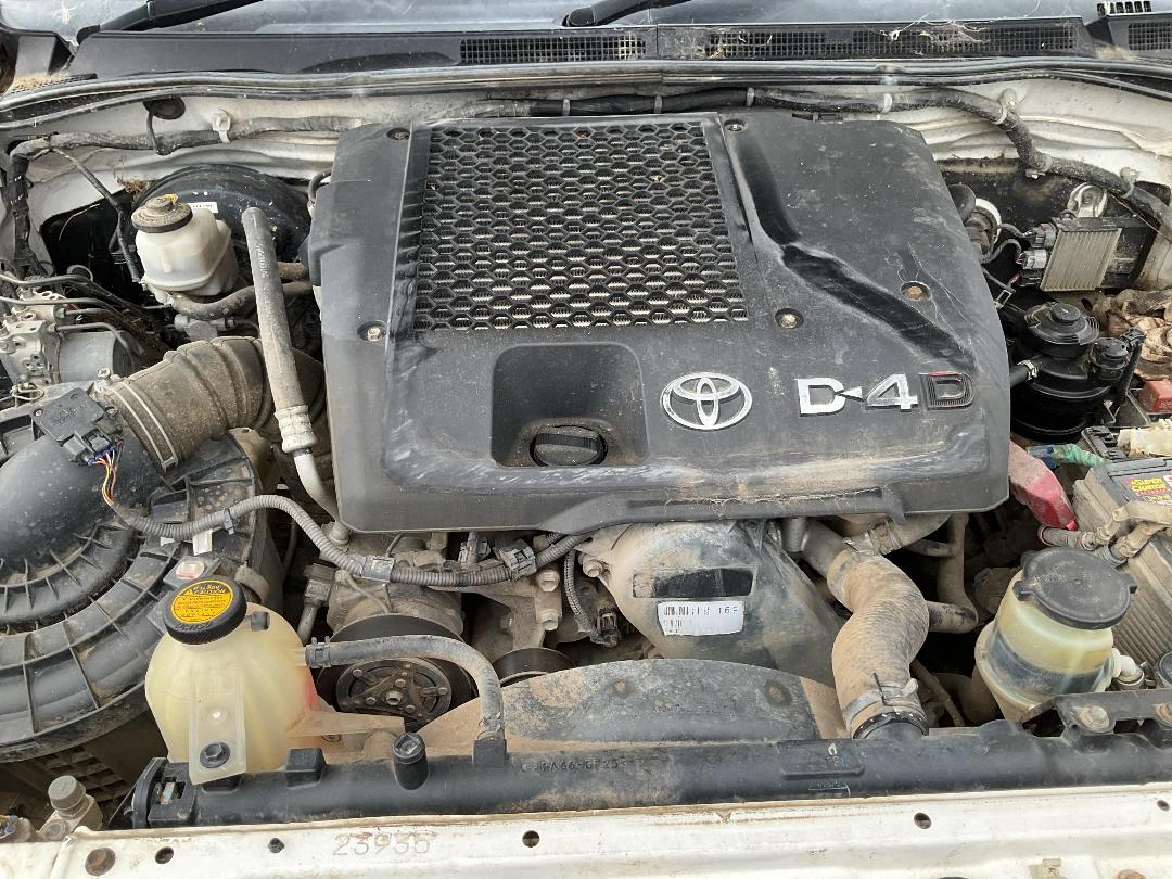 Photo '17' of Toyota Hilux TD DC