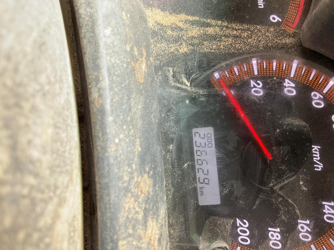 Photo '21' of Toyota Hilux TD DC