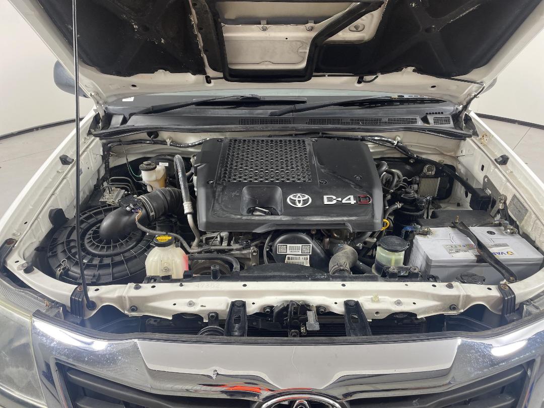 Photo '13' of Toyota Hilux