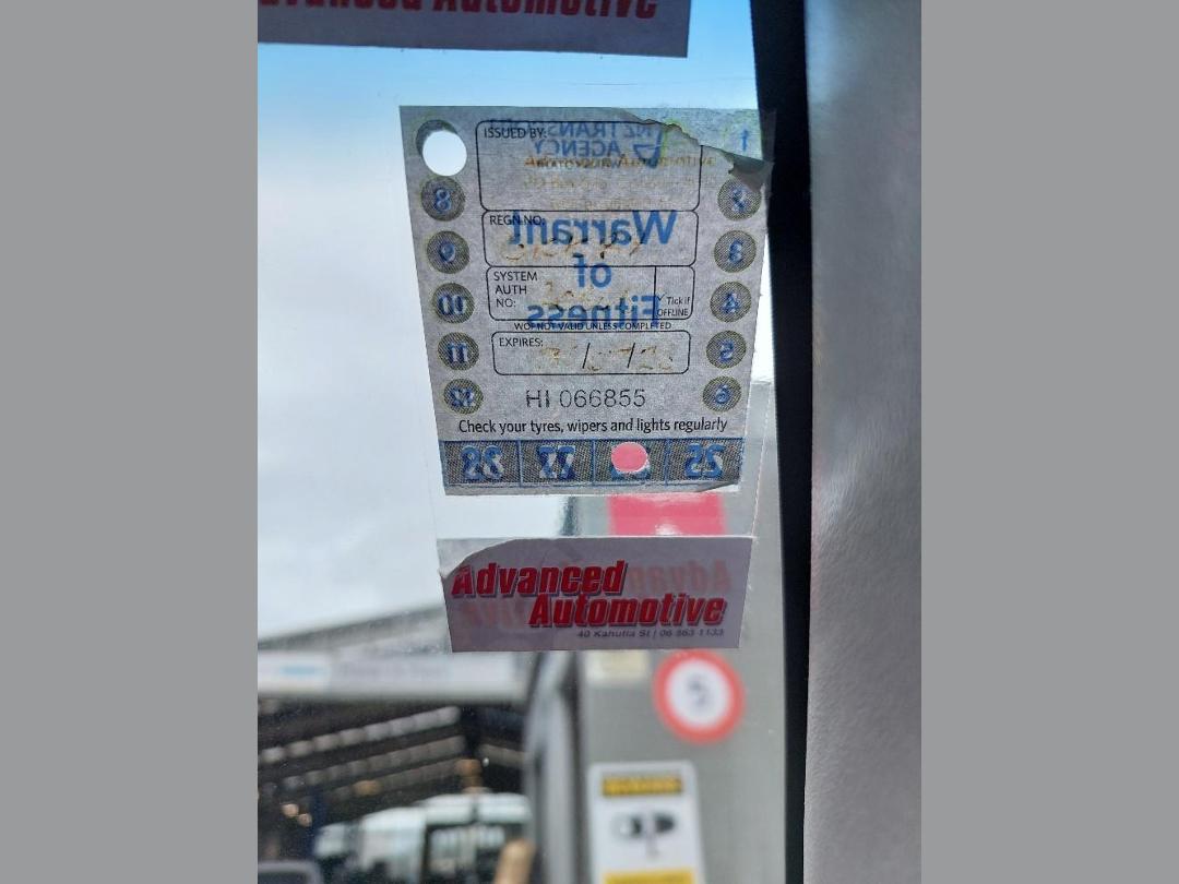 Photo '12' of Toyota Hilux TD DC