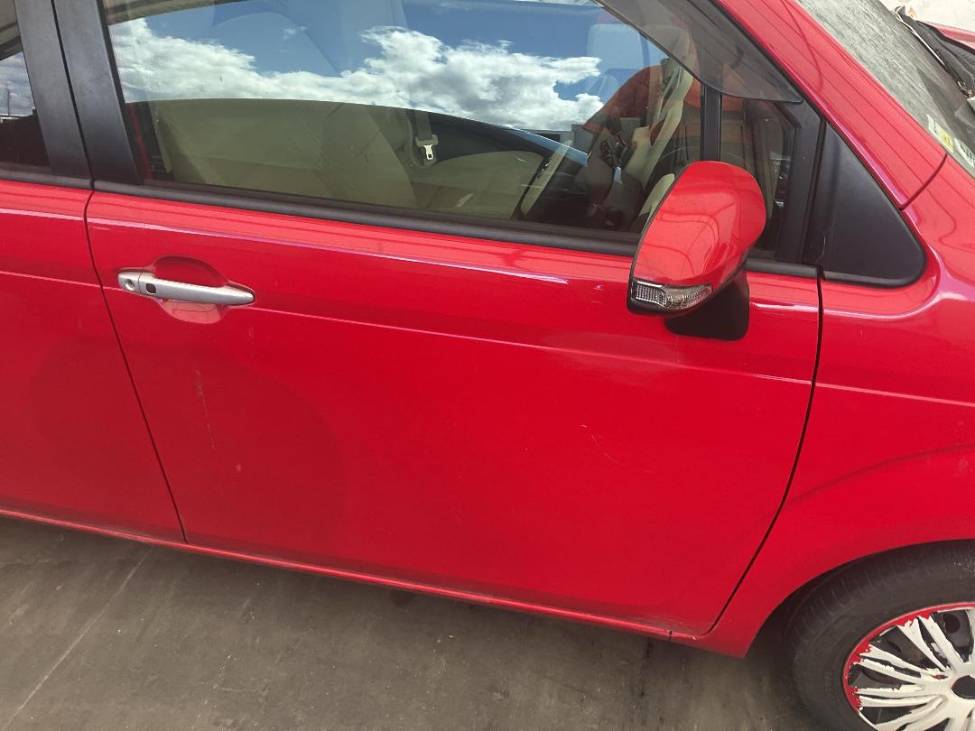 Photo '3' of Toyota Porte Photo '3' of Toyota Porte