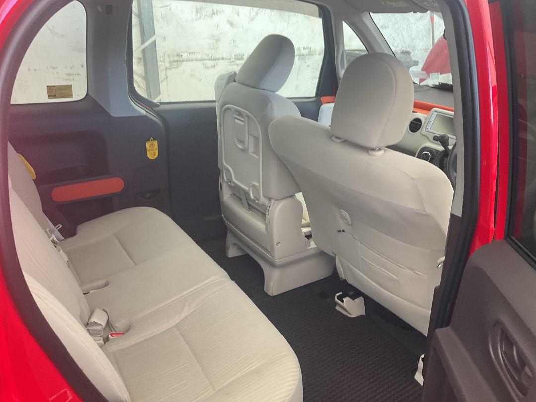 Photo '19' of Toyota Porte Photo '19' of Toyota Porte