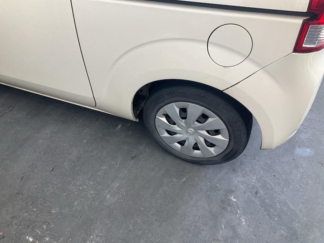 Photo '8' of Toyota Porte Photo '8' of Toyota Porte