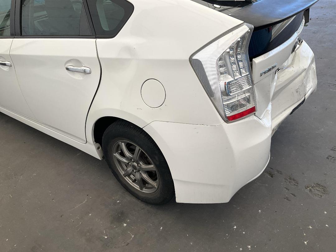 Photo '11' of Toyota Prius