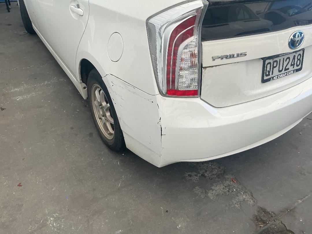 Photo '10' of Toyota Prius