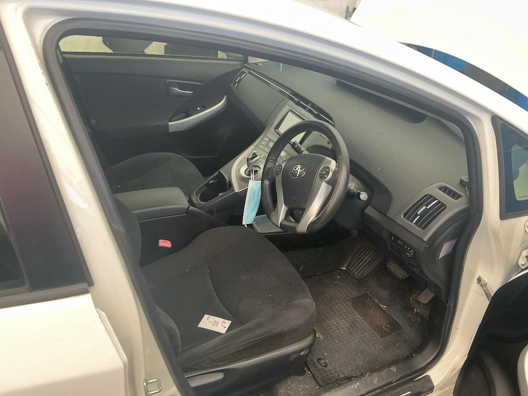 Photo '17' of Toyota Prius