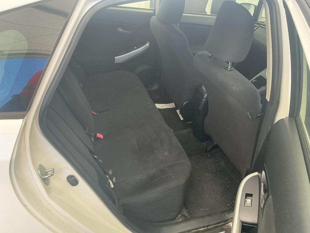 Photo '18' of Toyota Prius