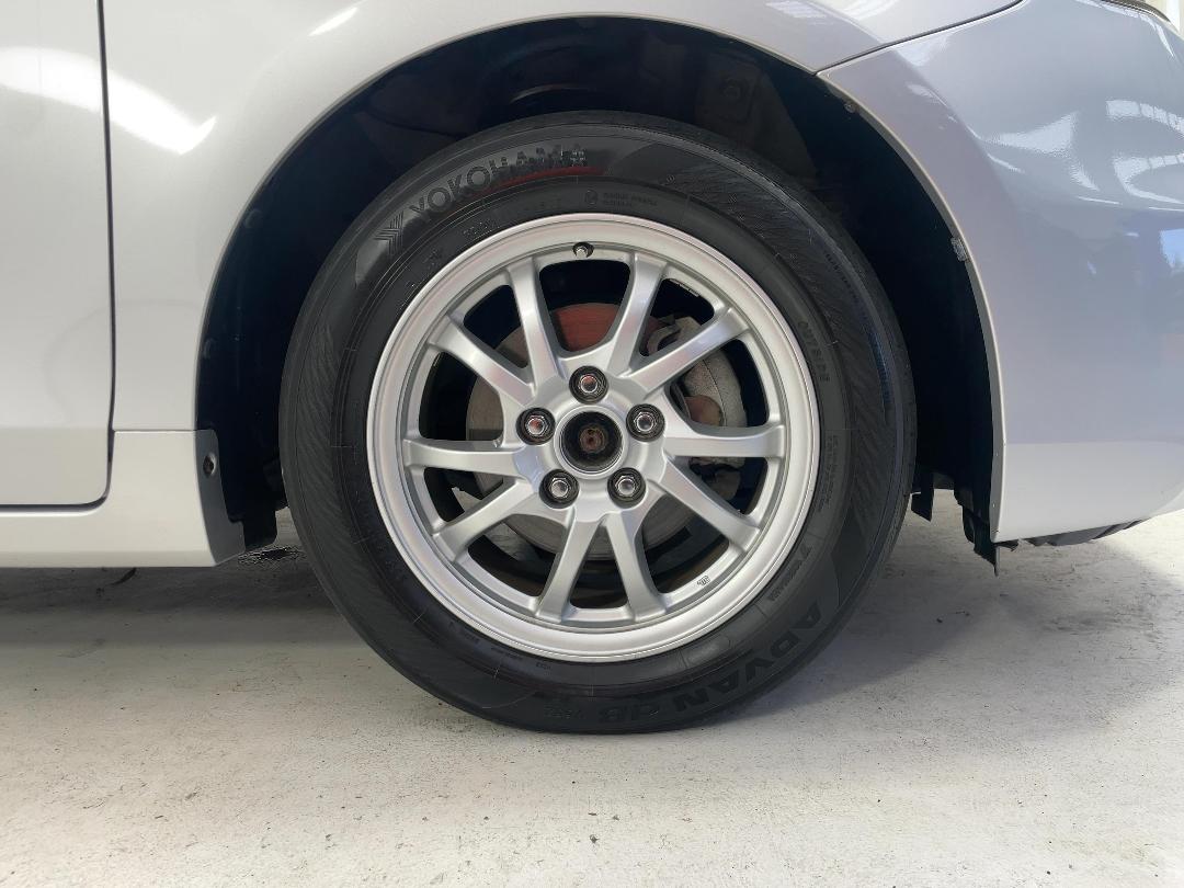 Photo '9' of Toyota Prius