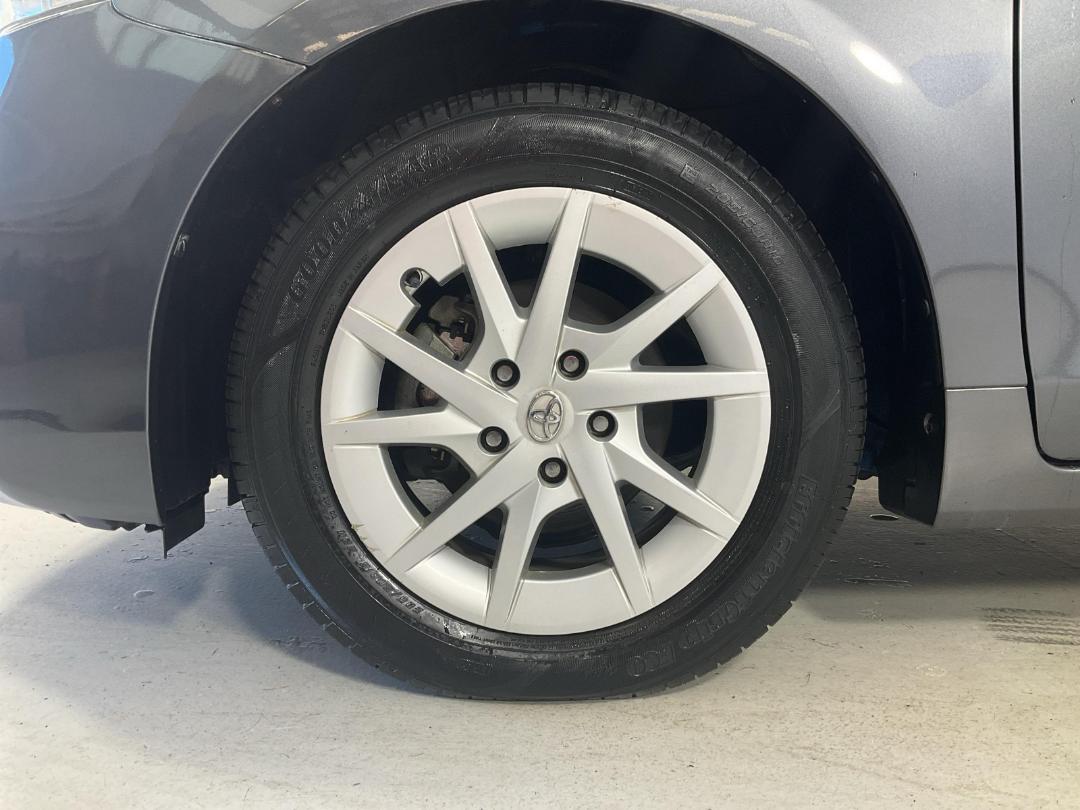 Photo '10' of Toyota Prius Photo '10' of Toyota Prius