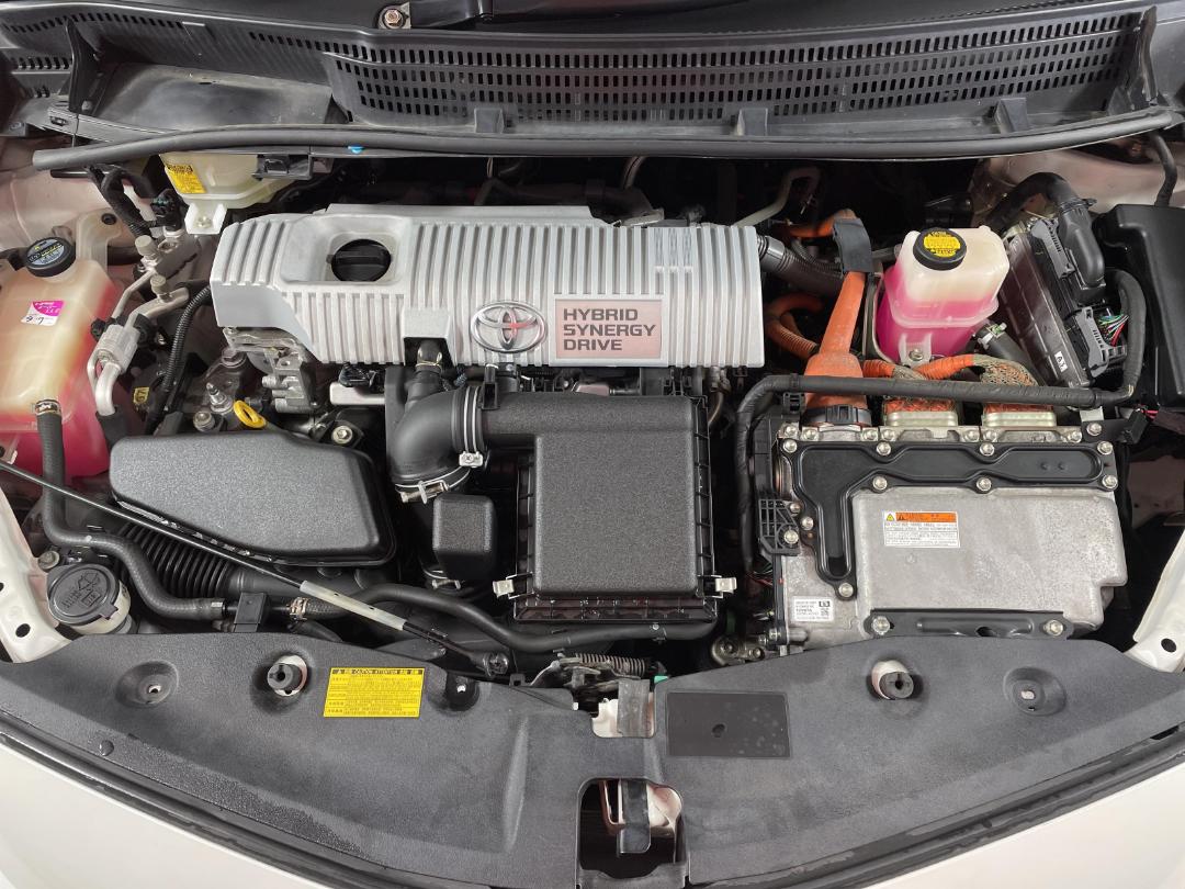 Photo '13' of Toyota Prius Photo '13' of Toyota Prius