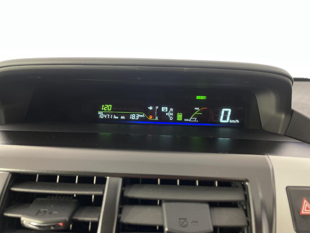 Photo '21' of Toyota Prius Photo '21' of Toyota Prius