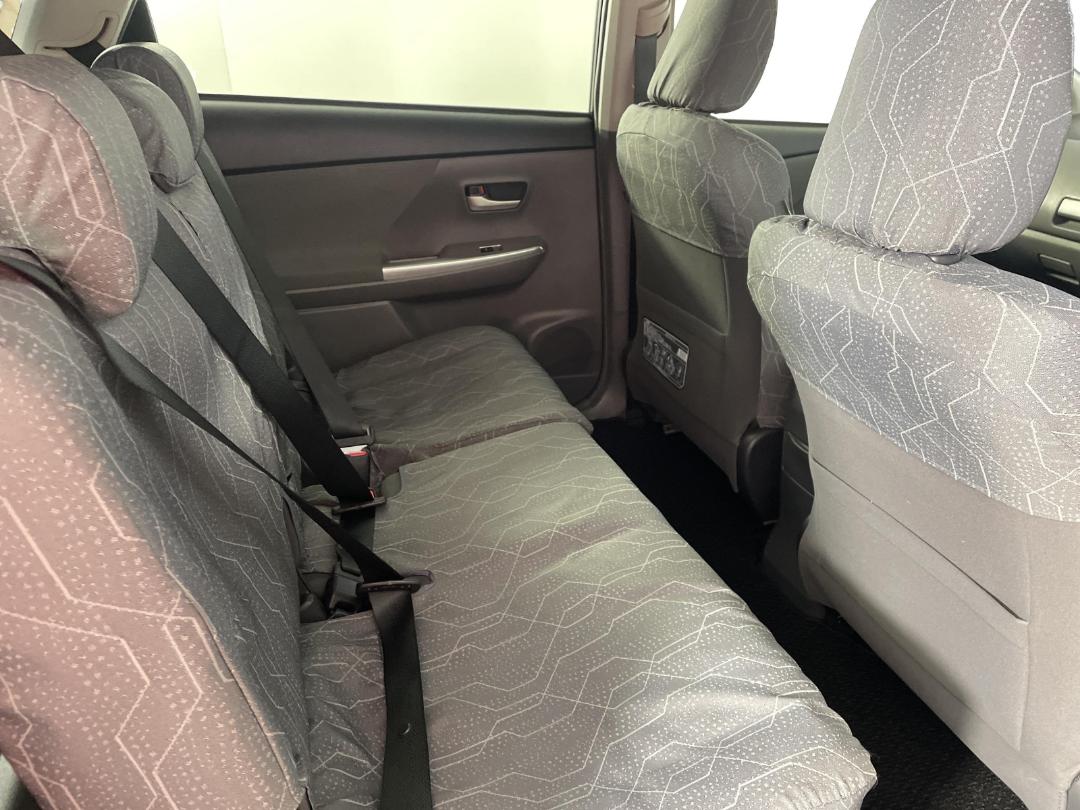 Photo '20' of Toyota Prius Photo '20' of Toyota Prius