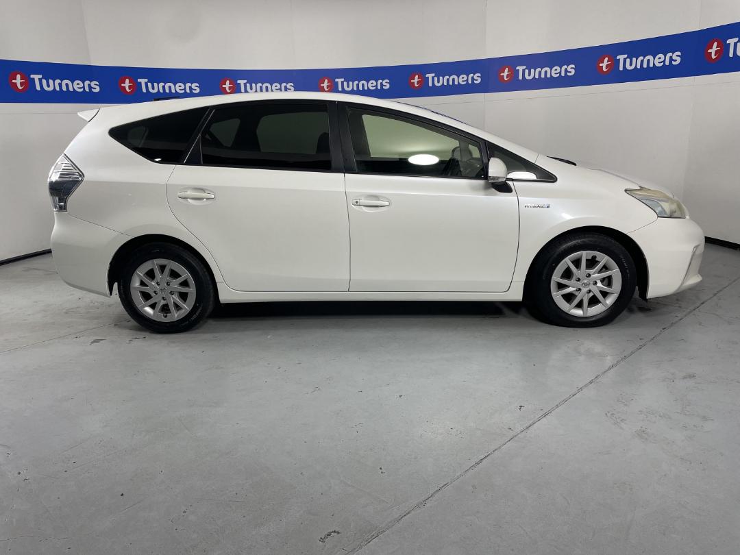 Photo '23' of Toyota Prius Photo '23' of Toyota Prius