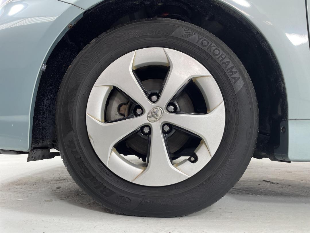 Photo '10' of Toyota Prius Photo '10' of Toyota Prius