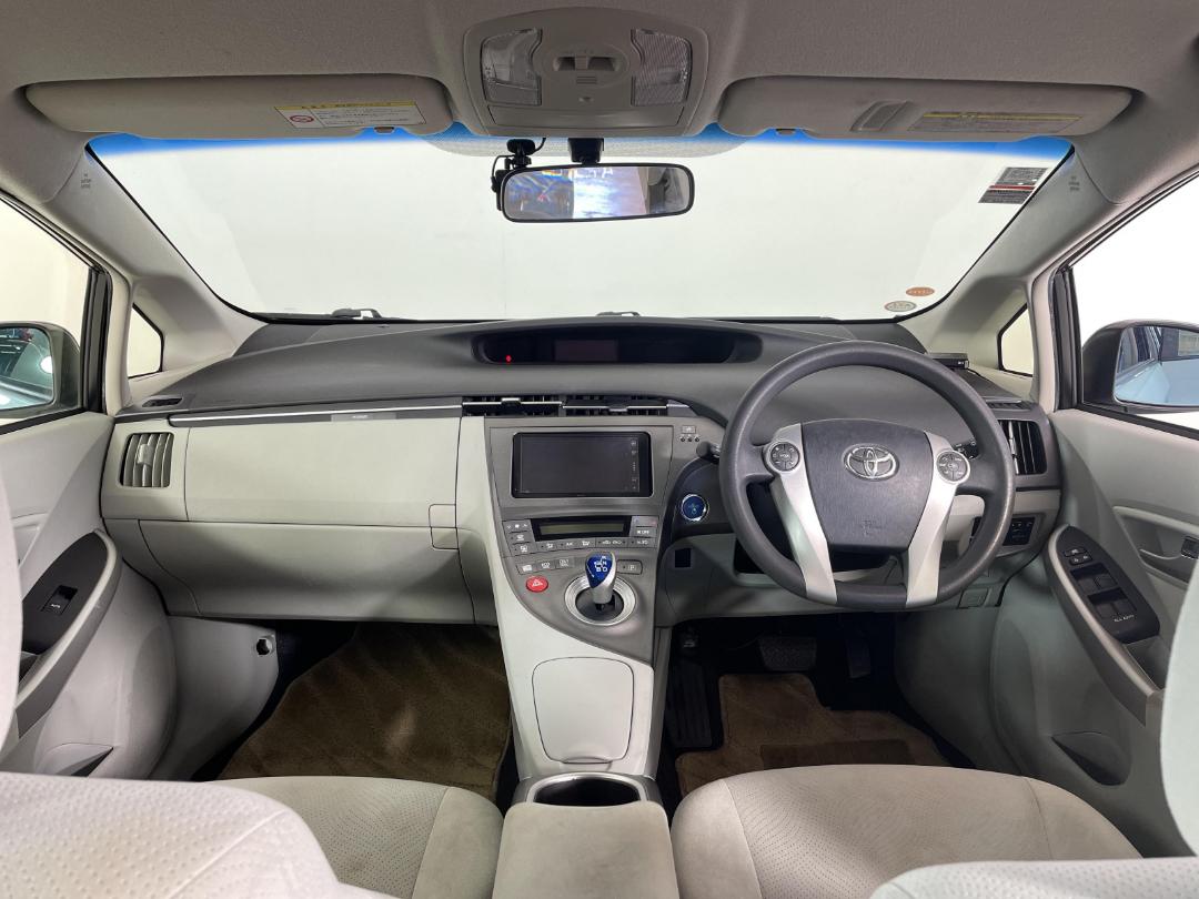 Photo '17' of Toyota Prius Photo '17' of Toyota Prius