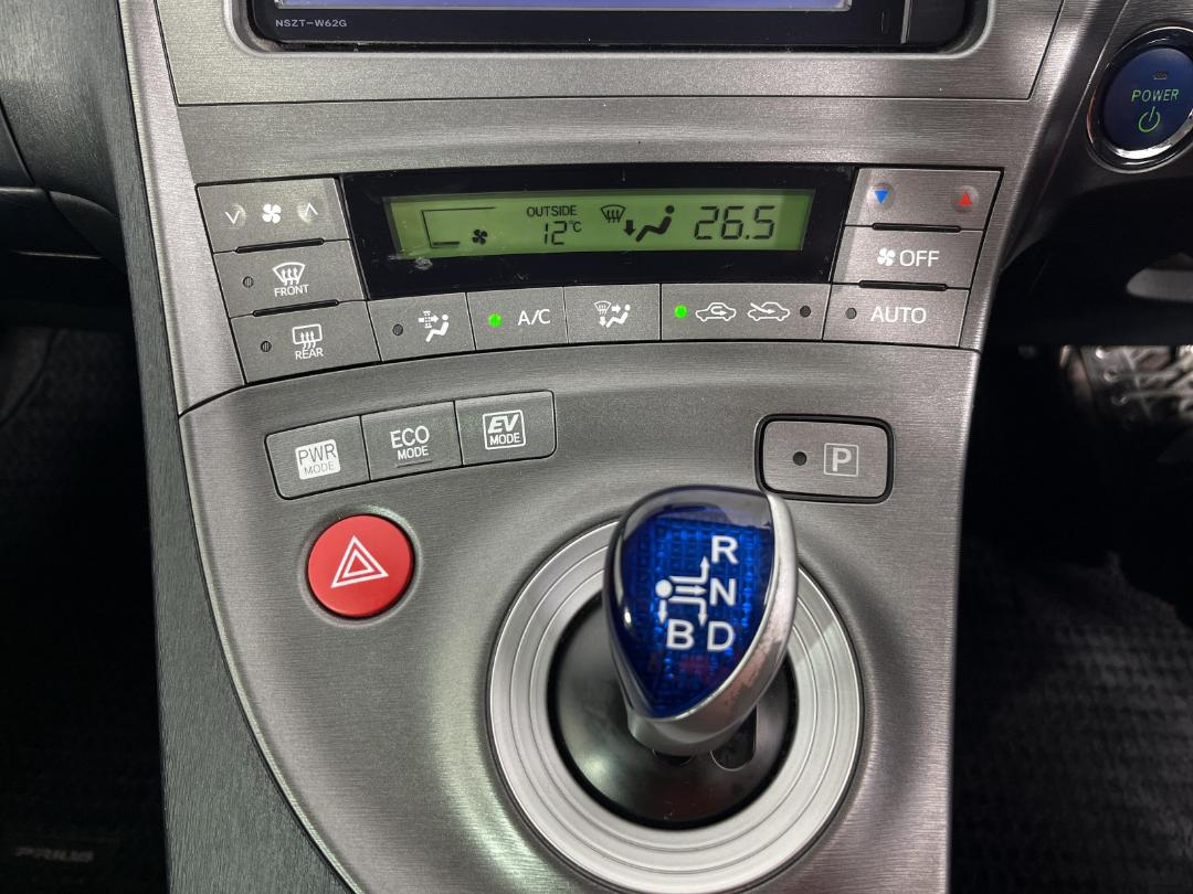 Photo '26' of Toyota Prius Photo '26' of Toyota Prius