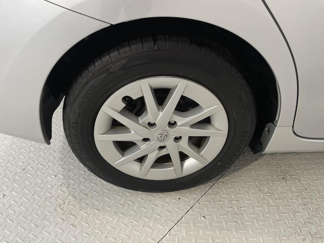 Photo '12' of Toyota Prius Photo '12' of Toyota Prius