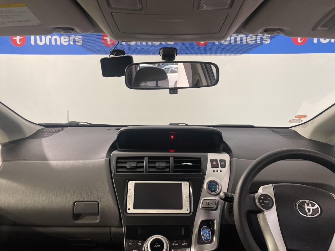 Photo '17' of Toyota Prius Photo '17' of Toyota Prius