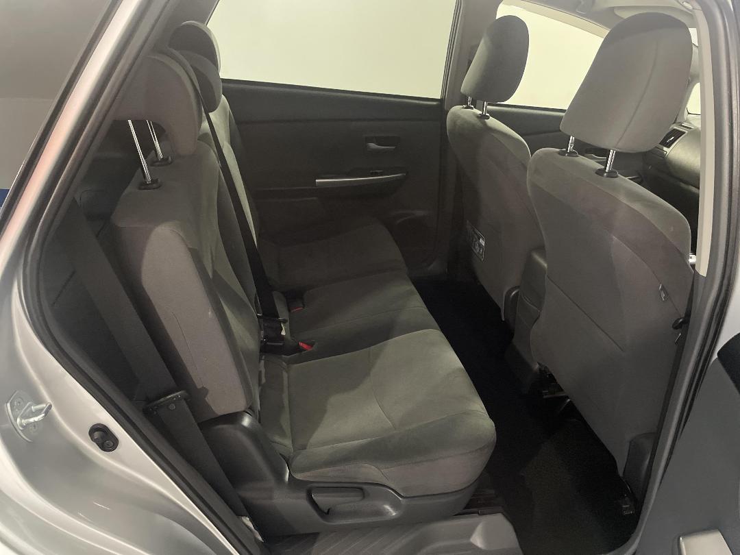 Photo '20' of Toyota Prius Photo '20' of Toyota Prius