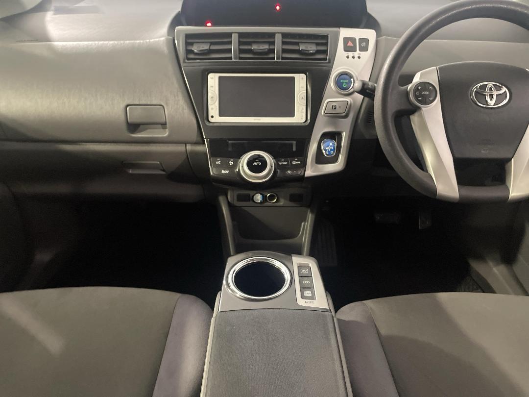 Photo '18' of Toyota Prius Photo '18' of Toyota Prius