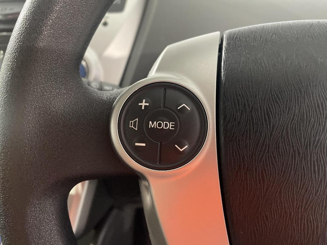 Photo '27' of Toyota Prius Photo '27' of Toyota Prius