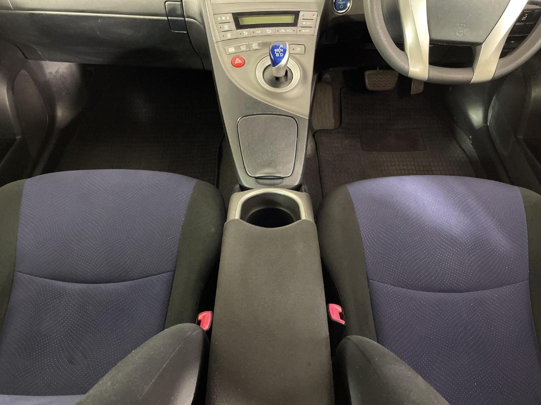 Photo '18' of Toyota Prius Photo '18' of Toyota Prius